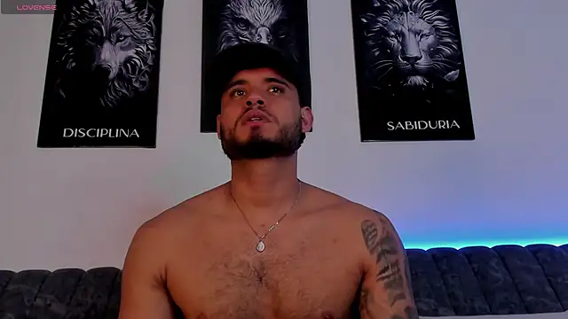 Snapshot of AUSTINN_TORRES chatting on 28, 5, 2026 AUSTINN TORRES online show from 28, 5, 2026