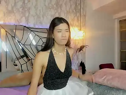 Snapshot of MILA_TTAYLOR chatting on 30, 10, 2025 MILA TTAYLOR online show from 30, 10, 2025