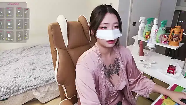 Milk Sola online show from 18, 11, 2025