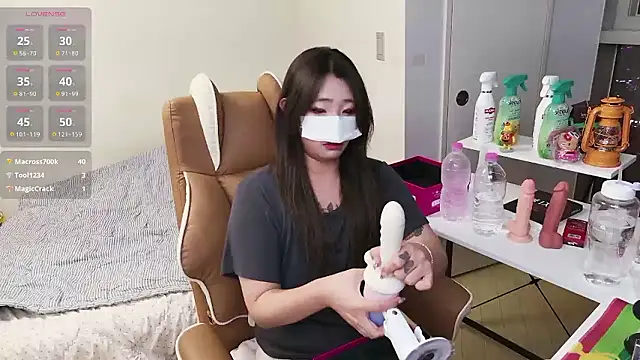 Milk Sola online show from 20, 11, 2025