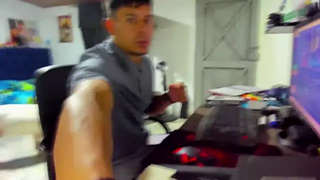 Malek Ivonny online show from 11, 11, 2025