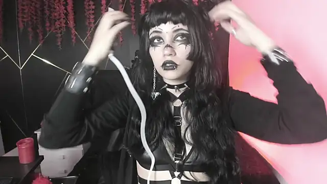 Yueeclipsa online show from 10, 11, 2025