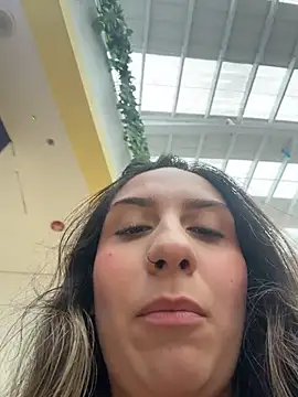 sarah honey   online show from 2, 11, 2025