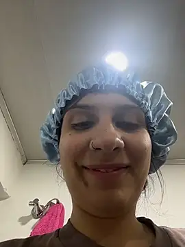 sarah honey   online show from 2, 12, 2025