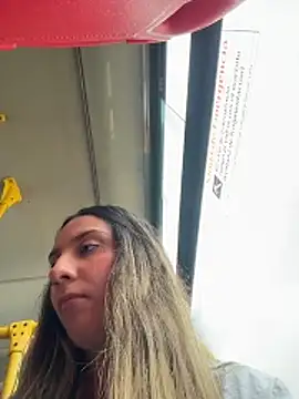 sarah honey   online show from 23, 11, 2025