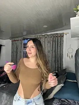 sarah honey   online show from 28, 10, 2025