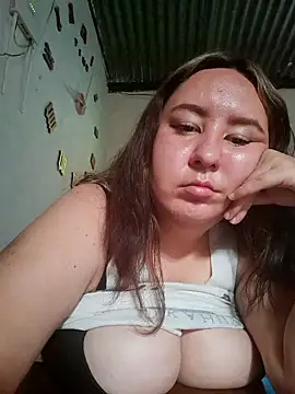 Snapshot of SaraCute_1 chatting on 27, 10, 2025 SaraCute 1 online show from 27, 10, 2025