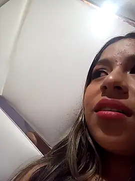 Snapshot of Emily_Sore chatting on 29, 10, 2025 Emily Sore online show from 29, 10, 2025