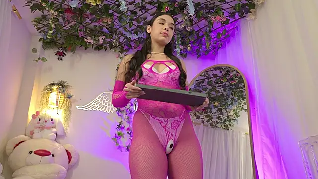 ISA NIXON online show from 3, 3, 2026