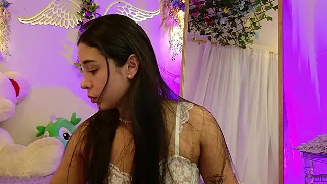 ISA NIXON online show from 17, 2, 2026