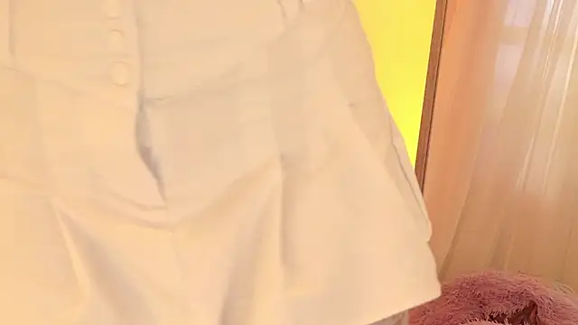 ISA NIXON online show from 18, 4, 2026