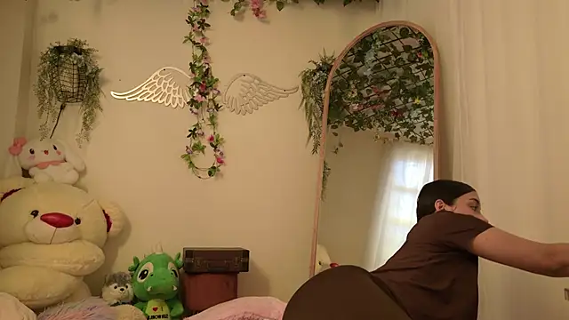 ISA NIXON online show from 1, 4, 2026