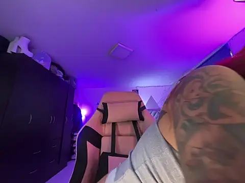 briannasteinn online show from 12, 3, 2026