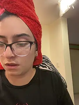 Kloe Novoa online show from 20, 4, 2026