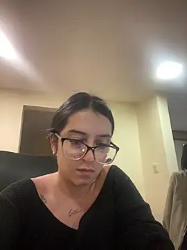 Kloe Novoa online show from 7, 4, 2026