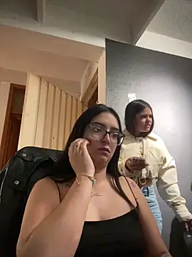 Kloe Novoa online show from 10, 2, 2026