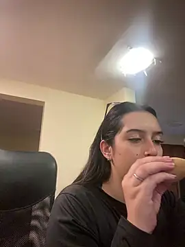 Kloe Novoa online show from 23, 4, 2026