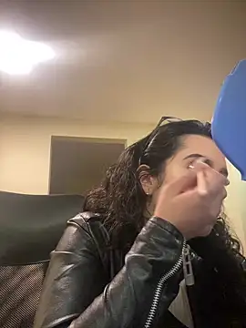 Kloe Novoa online show from 25, 3, 2026