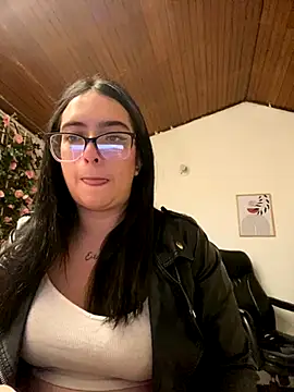 Snapshot of Kloe_Novoa chatting on 4, 11, 2025 Kloe Novoa online show from 4, 11, 2025