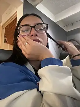 Kloe Novoa online show from 16, 1, 2026