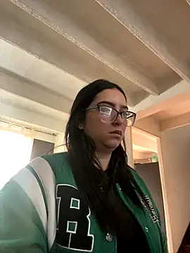 Kloe Novoa online show from 5, 12, 2025