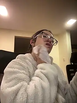 Kloe Novoa online show from 11, 3, 2026