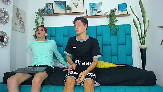 Hot Boys Latinos X online show from 8, 11, 2025