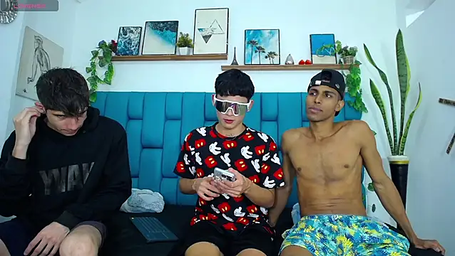 Hot Boys Latinos X online show from 19, 12, 2025