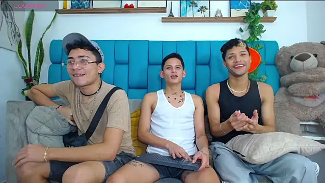 Hot Boys Latinos X online show from 9, 2, 2026