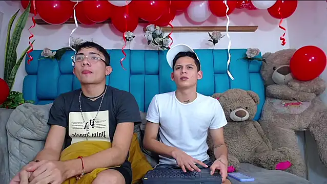 Hot Boys Latinos X online show from 14, 2, 2026