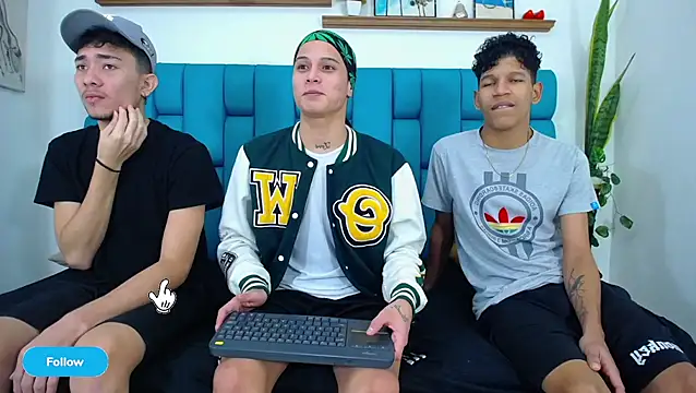 Hot Boys Latinos X online show from 20, 4, 2026