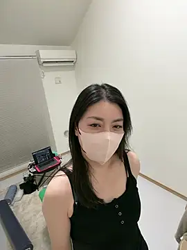 akimix xoxo online show from 13, 2, 2026