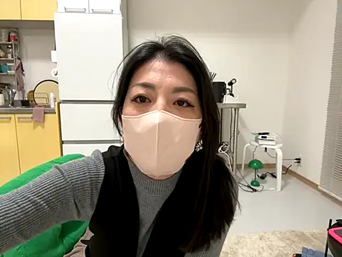 akimix xoxo online show from 3, 11, 2025