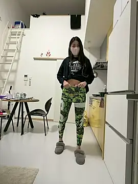 akimix xoxo online show from 3, 3, 2026