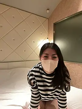 akimix xoxo online show from 11, 11, 2025