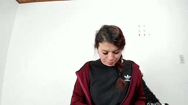 Snapshot of Vanessa_Martinz chatting on 25, 10, 2025 Vanessa Martinz online show from 25, 10, 2025