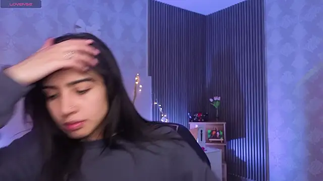 MAIILY TAY online show from 13, 2, 2026