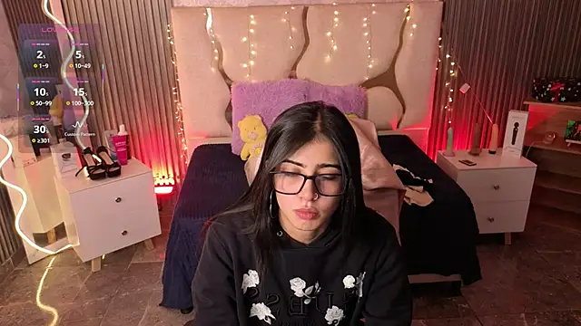 MAIILY TAY online show from 26, 2, 2026