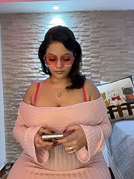 Snapshot of amellita-33 chatting on 15, 7, 2026 amellita-33 online show from 15, 7, 2026