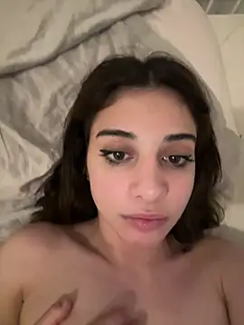 Snapshot of bellefleurrr chatting on 8, 6, 2026 bellefleurrr online show from 8, 6, 2026