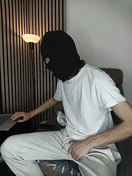 findomhot online show from 18, 12, 2025