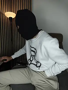 findomhot online show from 15, 12, 2025