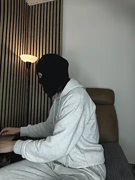 findomhot online show from 19, 12, 2025