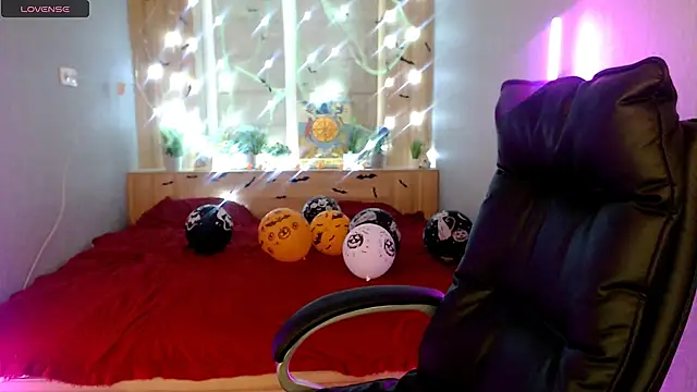 Sweet-n-Strong online show from 17, 11, 2025