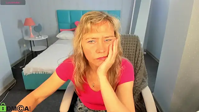 Carla Vogue online show from 17, 1, 2026