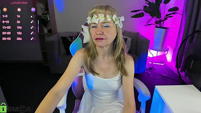 Carla Vogue online show from 23, 2, 2026