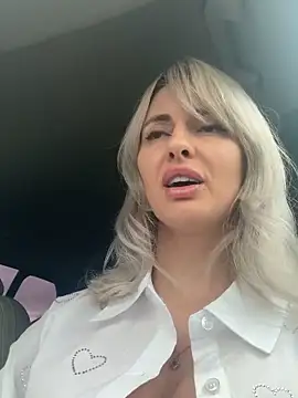 blondegirlx online show from 4, 11, 2025