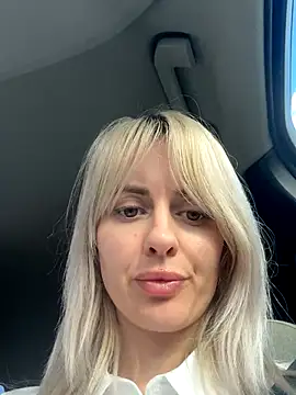 blondegirlx online show from 28, 10, 2025