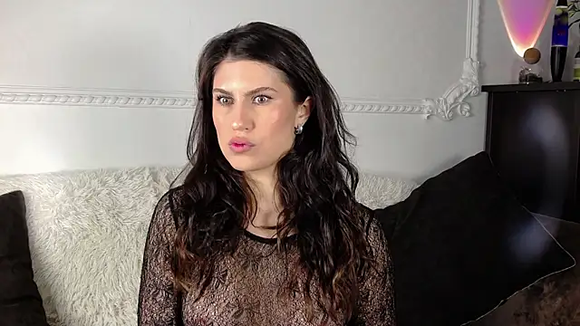 Reirii online show from 6, 11, 2025