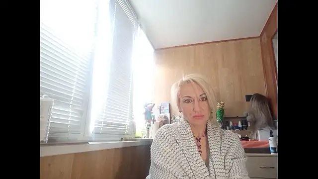 LilaniLoverx online show from 14, 4, 2026